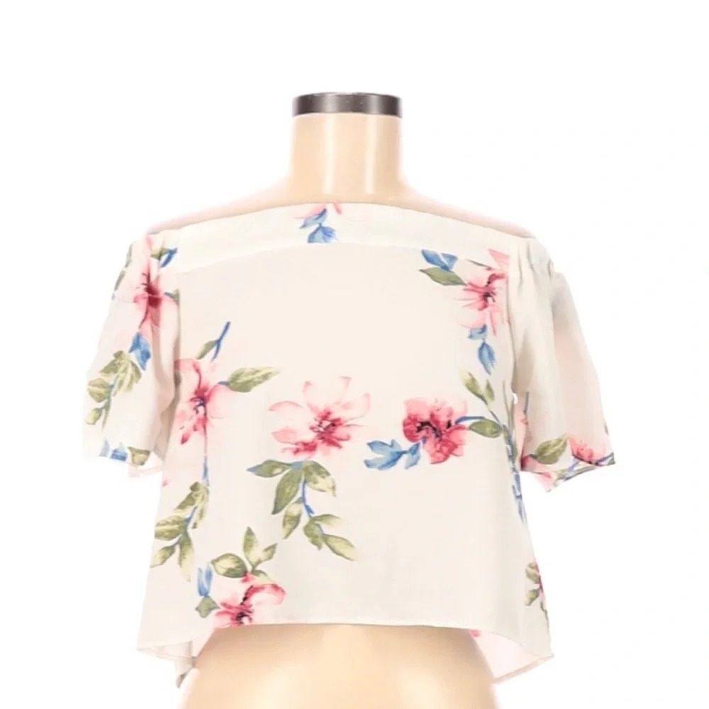 ALYTHEA size small white floral flirty crop top - Picture 2 of 5